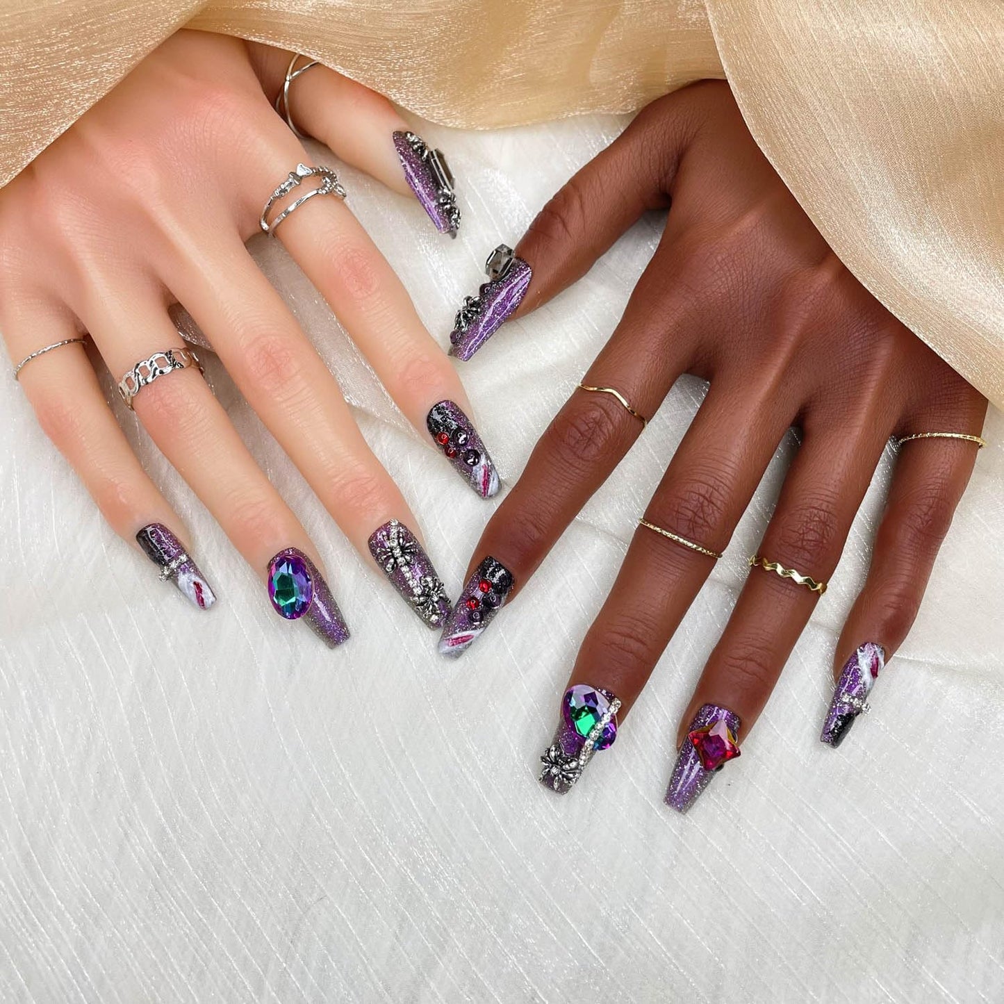 GGDDSHA Unhas Postiças Curtas, Unhas Postiças Que Não Desbotam Ajuste Sem Costura, Gel Macio Para Colar Unhas Postiças Com Pingentes Para Mulheres, Manicure De Unhas Artísticas Feita À Mão Degradê, Royal Arachnid