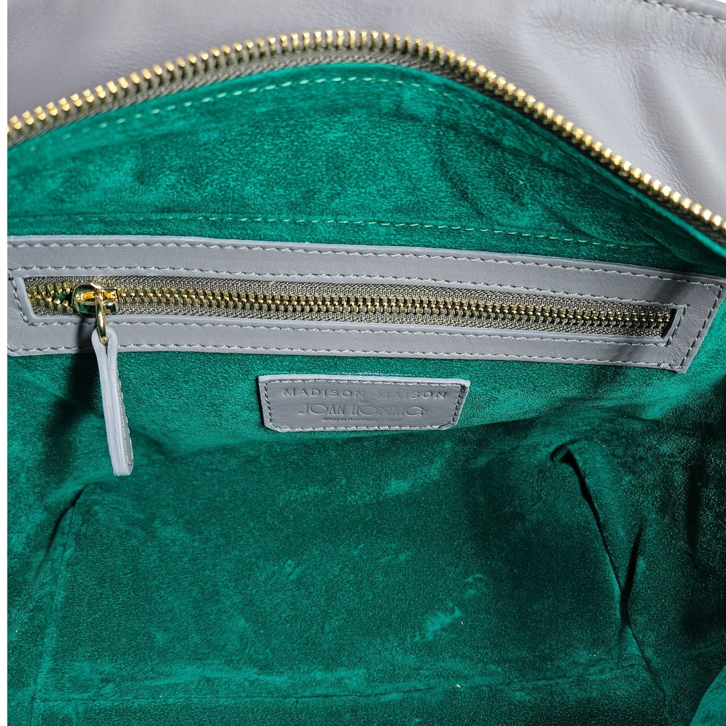 Bolsa Tote Madison Maison x Joan Hornig de Couro Cinza Claro com Fecho