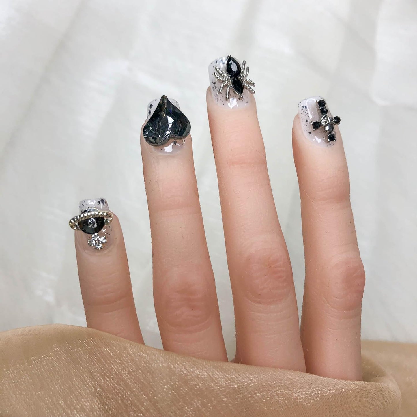 GGDDSHA Unhas Postiças Curtas, Sem Desbotamento, Encaixe Perfeito, Gel Macio, Encantos de Unhas para Mulheres, Manicure Artesanal, Gradiente, Pó de Estrelas da Meia-Noite