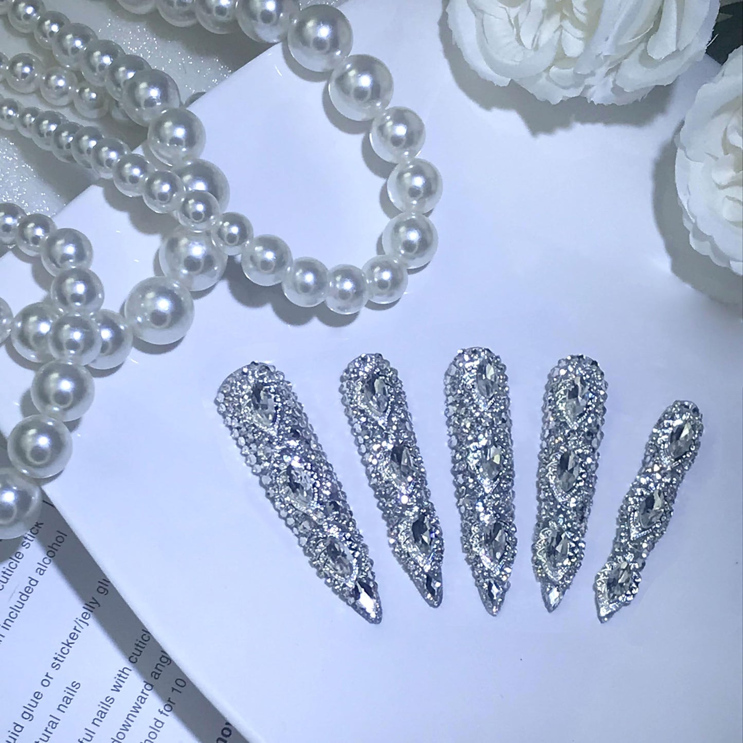 GGddsha Rainha do Haute Style Unhas Postiças Longas de Amêndoa com Diamantes Completos, Acrílico PMMA Feito à Mão, Unhas Postiças de Luxo com Cristal 3D Completo, Imperatriz Glacial