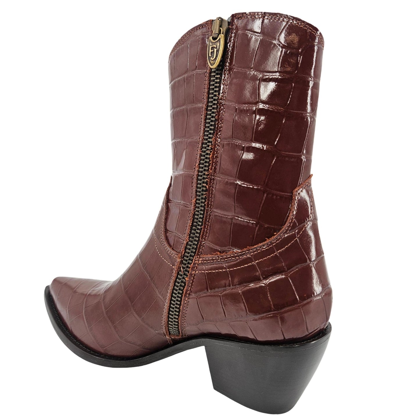 Bota de Couro Marrom Chocolate com Textura Croco e Bico Fino