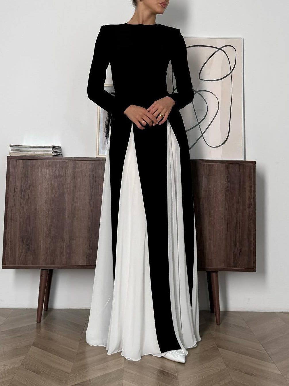Vestido Maxi de Manga Longa com Patchwork Preto e Branco