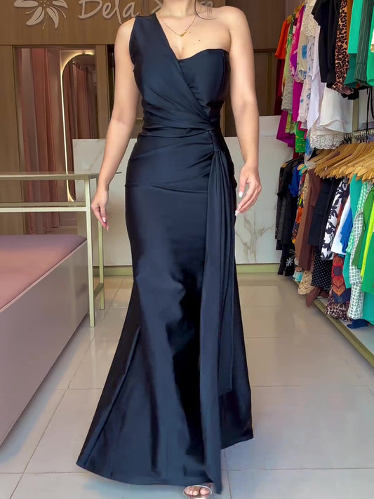 Vestido de Fenda com Nó e Manga Única