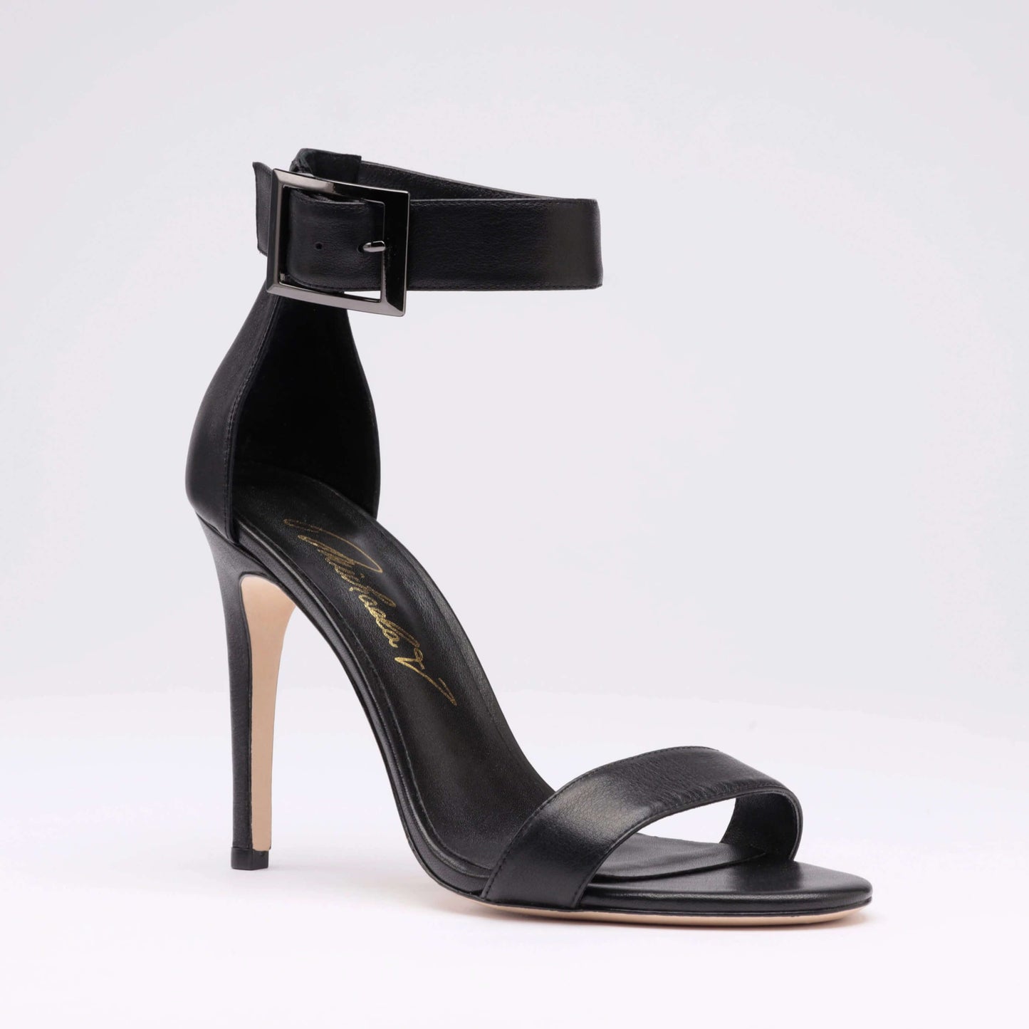 Salto Michaela V Chapman • Preto