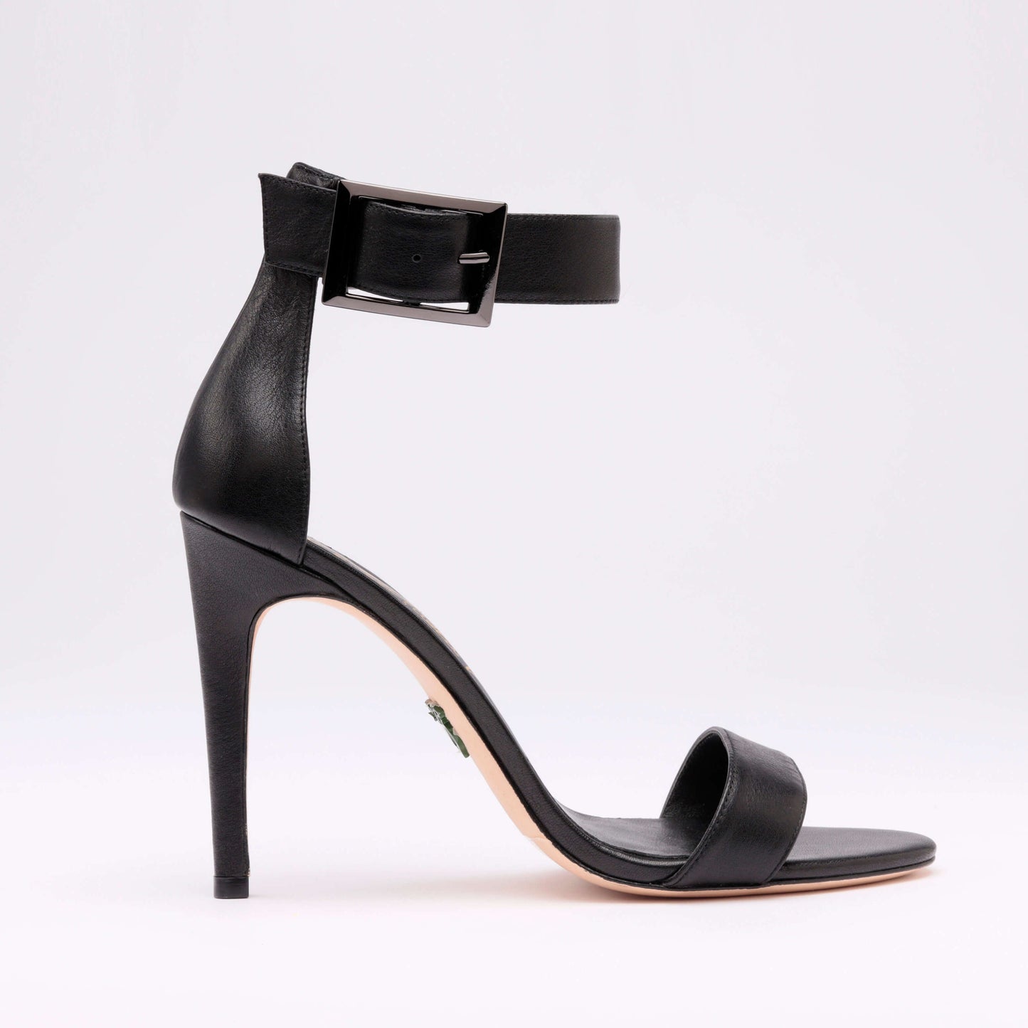 Salto Michaela V Chapman • Preto