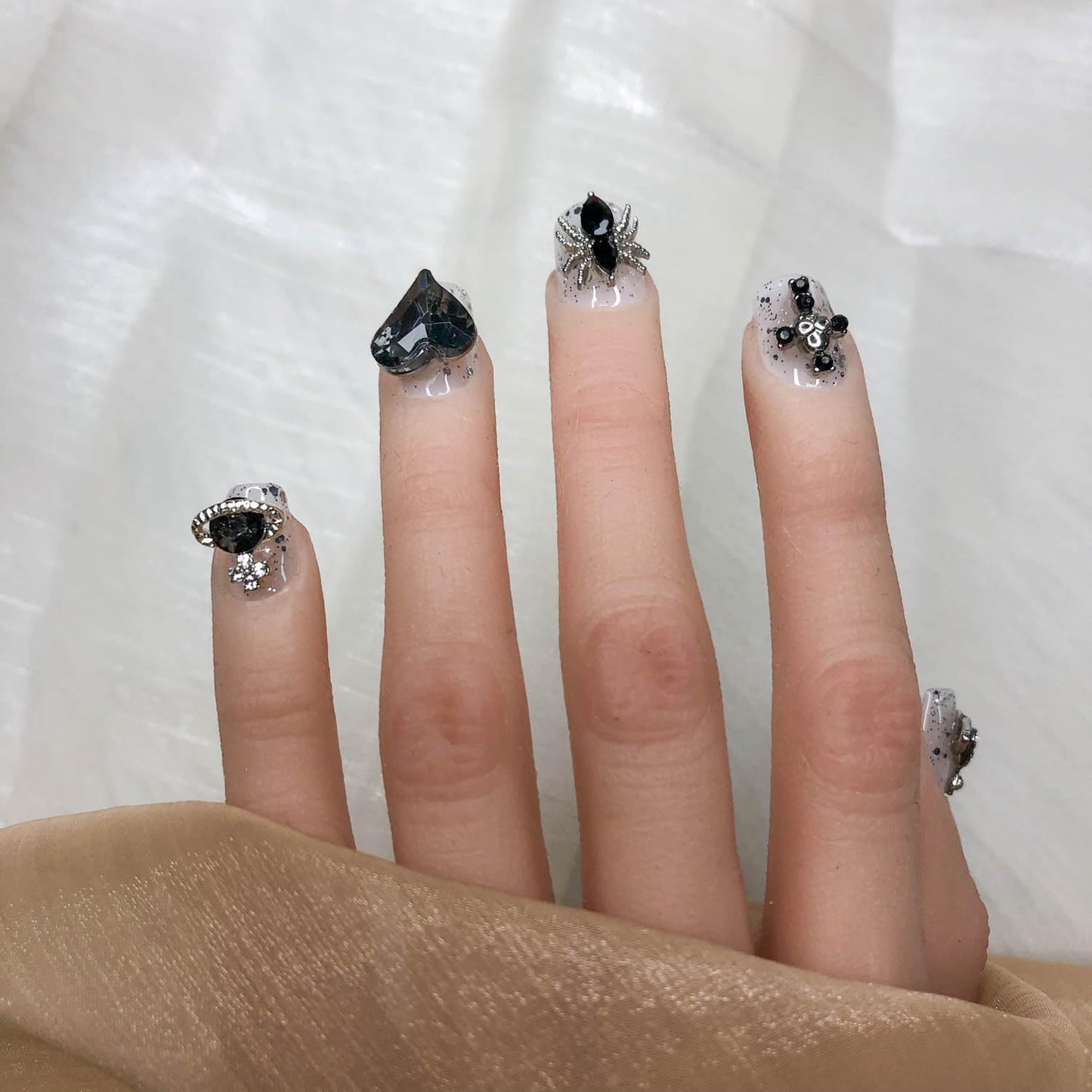 GGDDSHA Unhas Postiças Curtas, Sem Desbotamento, Encaixe Perfeito, Gel Macio, Encantos de Unhas para Mulheres, Manicure Artesanal, Gradiente, Pó de Estrelas da Meia-Noite