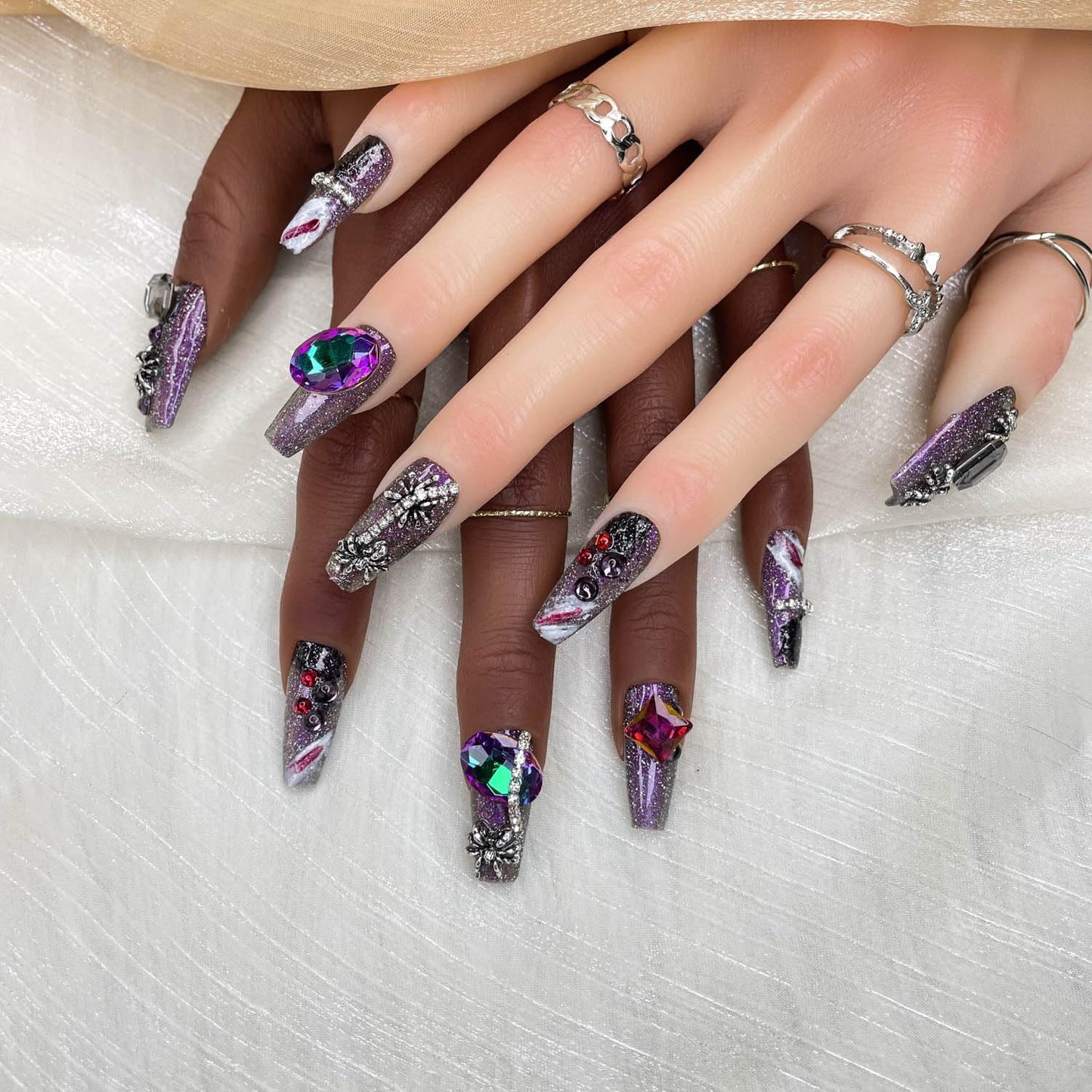 GGDDSHA Unhas Postiças Curtas, Unhas Postiças Que Não Desbotam Ajuste Sem Costura, Gel Macio Para Colar Unhas Postiças Com Pingentes Para Mulheres, Manicure De Unhas Artísticas Feita À Mão Degradê, Royal Arachnid