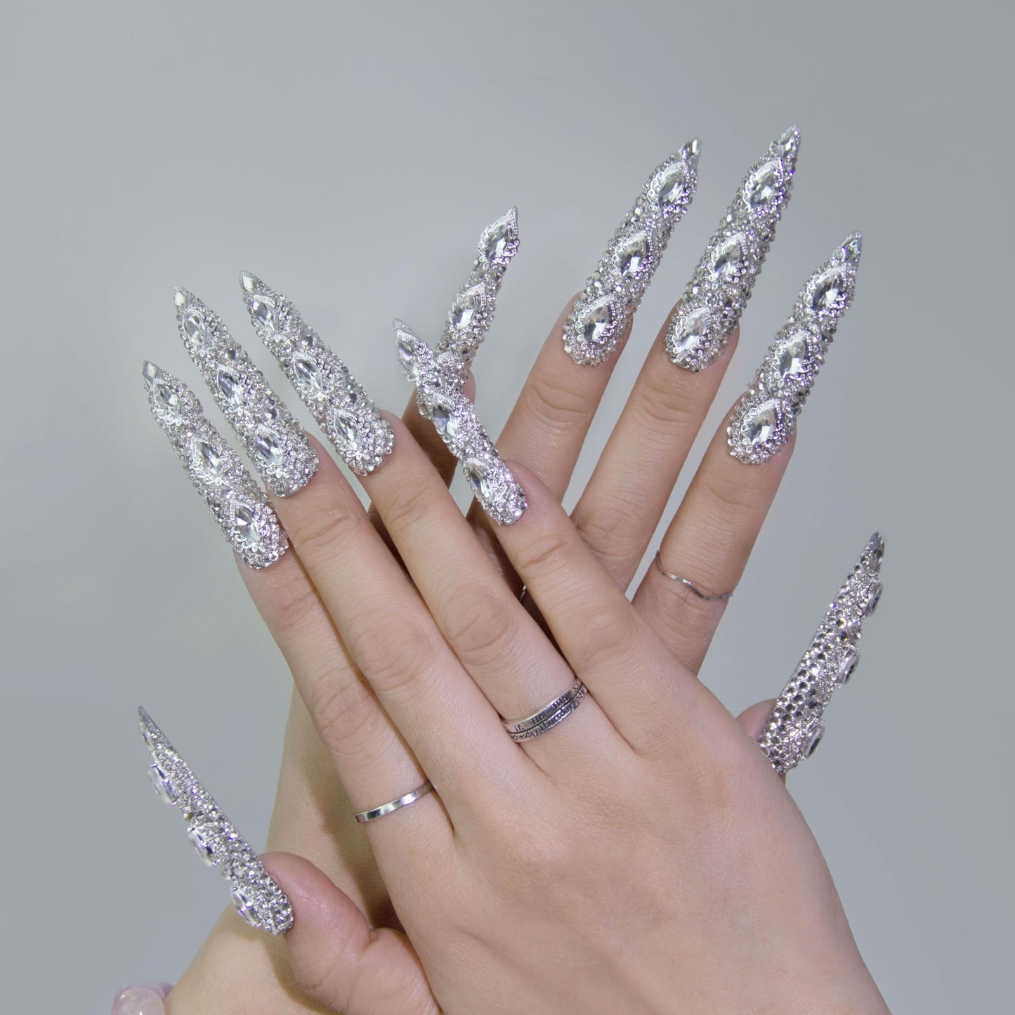 GGddsha Rainha do Haute Style Unhas Postiças Longas de Amêndoa com Diamantes Completos, Acrílico PMMA Feito à Mão, Unhas Postiças de Luxo com Cristal 3D Completo, Imperatriz Glacial