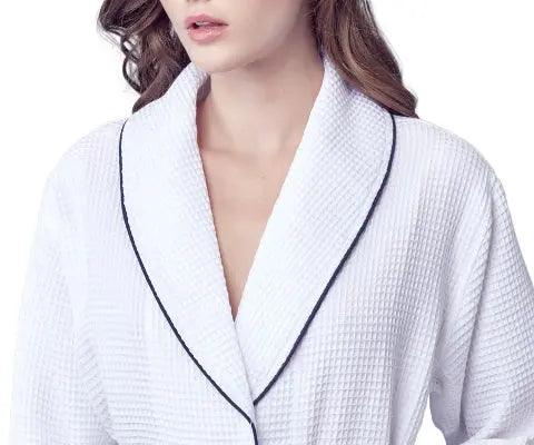Roupão Feminino de Waffle com Acabamento Contrastante – Leve e Confortável, Estilo Spa