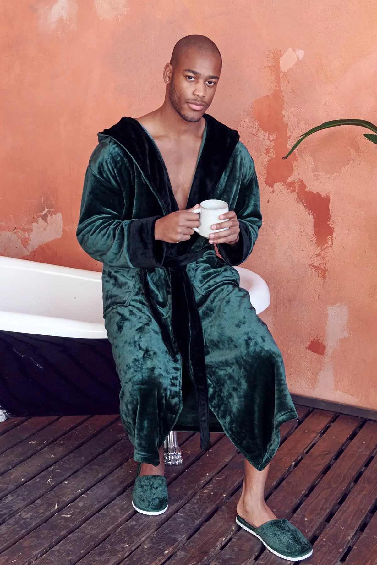 Roupão Masculino com Capuz – Conforto de Pelúcia Ultramacia para o Dia a Dia