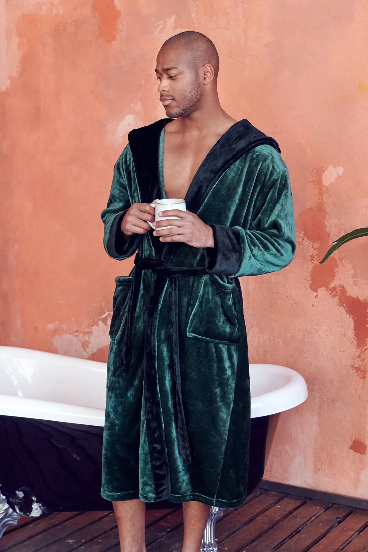 Roupão Masculino com Capuz – Conforto de Pelúcia Ultramacia para o Dia a Dia
