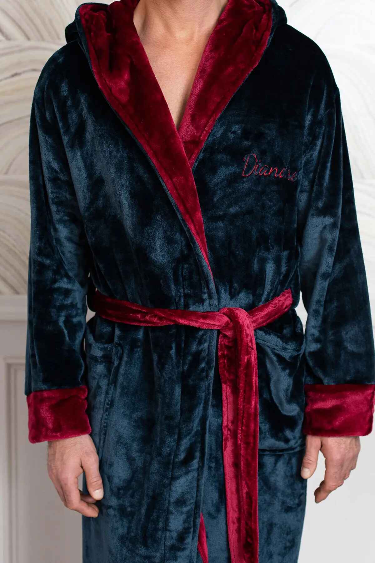 Roupão Masculino com Capuz – Conforto de Pelúcia Ultramacia para o Dia a Dia