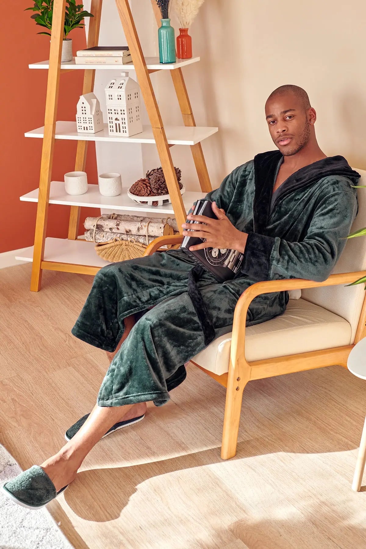 Roupão Masculino com Capuz – Conforto de Pelúcia Ultramacia para o Dia a Dia