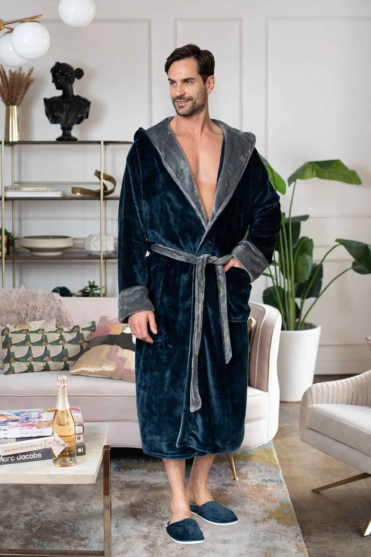 Roupão Masculino com Capuz – Conforto de Pelúcia Ultramacia para o Dia a Dia
