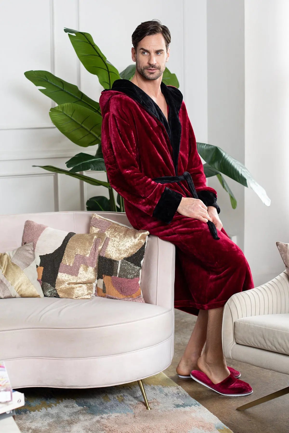 Roupão Masculino com Capuz – Conforto de Pelúcia Ultramacia para o Dia a Dia